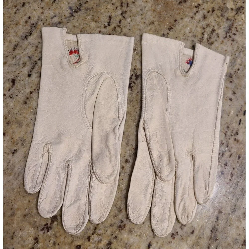 Vintage Girls Size M White Leather Formal 6.5